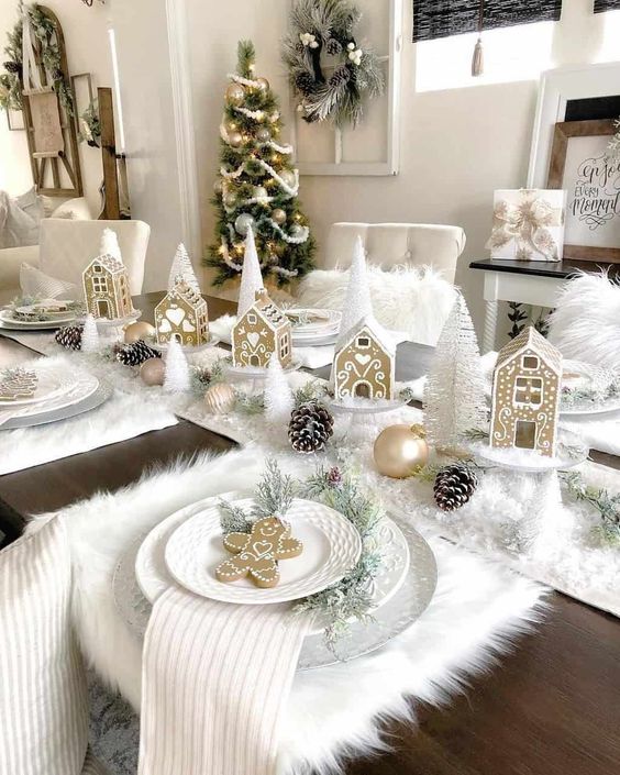 découvrez des idées déco de noël gratuites pour sublimer votre intérieur sans dépenser, comparées à un centre de table à 80€. faites le choix malin entre diy économique et décoration sophistiquée.