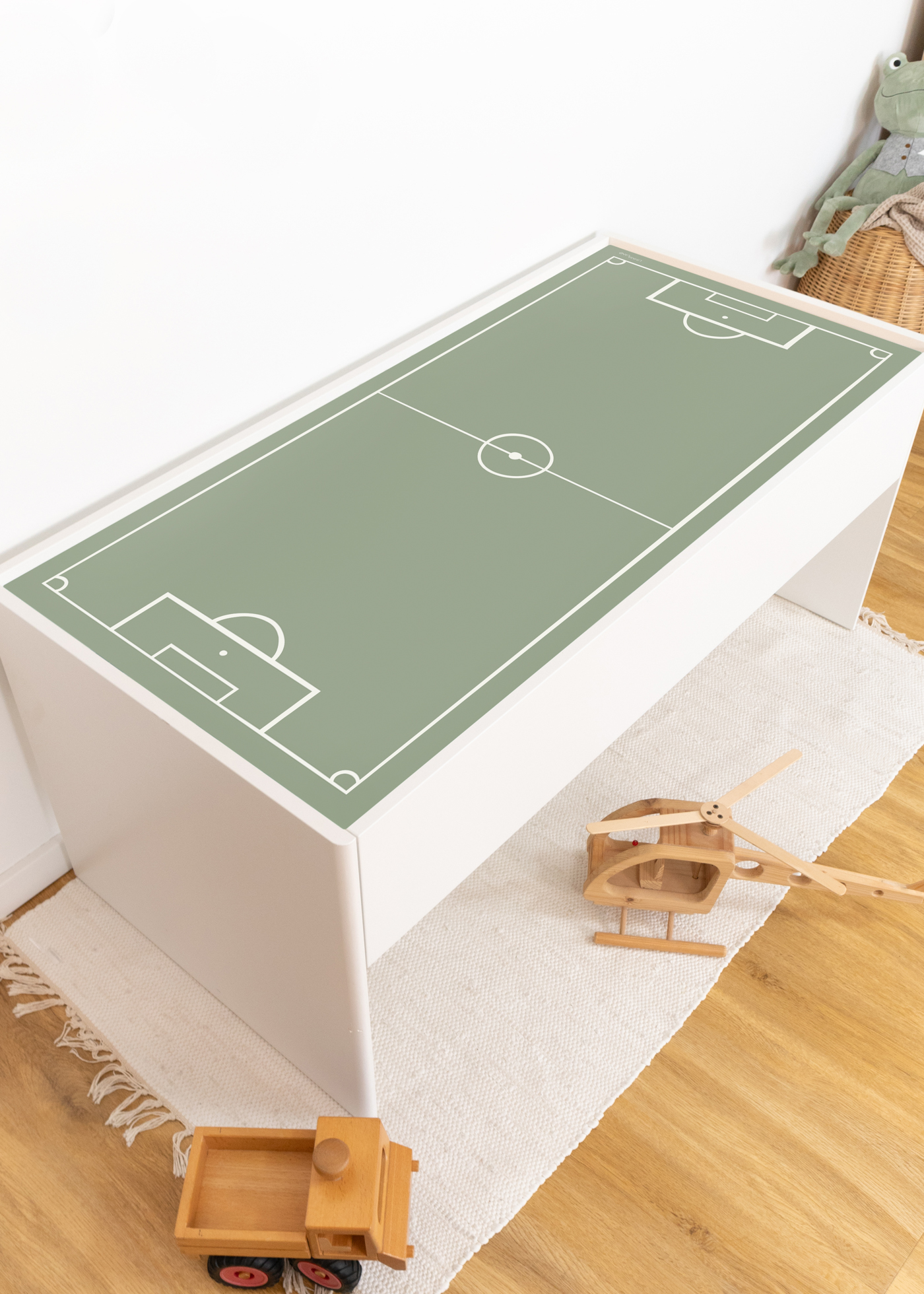 découvrez notre sélection futée des indispensables action et ikea pour une table à moins de 20 €, alliant qualité et petits prix.