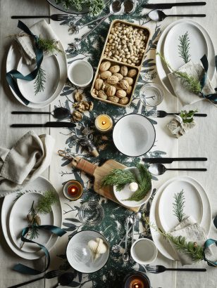 découvrez la vaisselle élégante h&m home, parfaite pour sublimer vos fêtes avec style et raffinement.