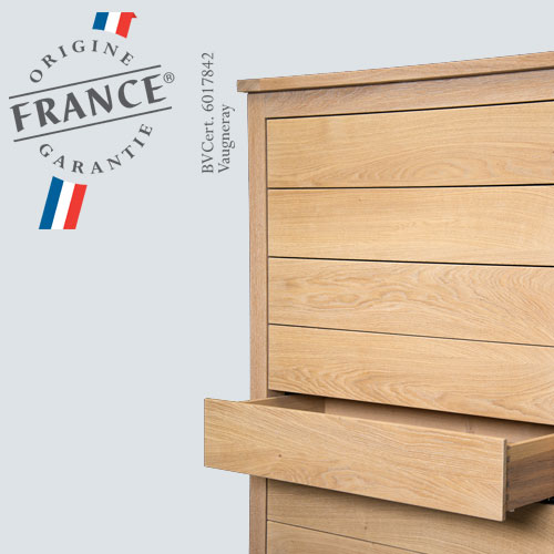 découvrez nos meubles en bois 100% français, alliant savoir-faire traditionnel et qualité exceptionnelle, pour séduire les amateurs d'artisanat et d'élégance durable.